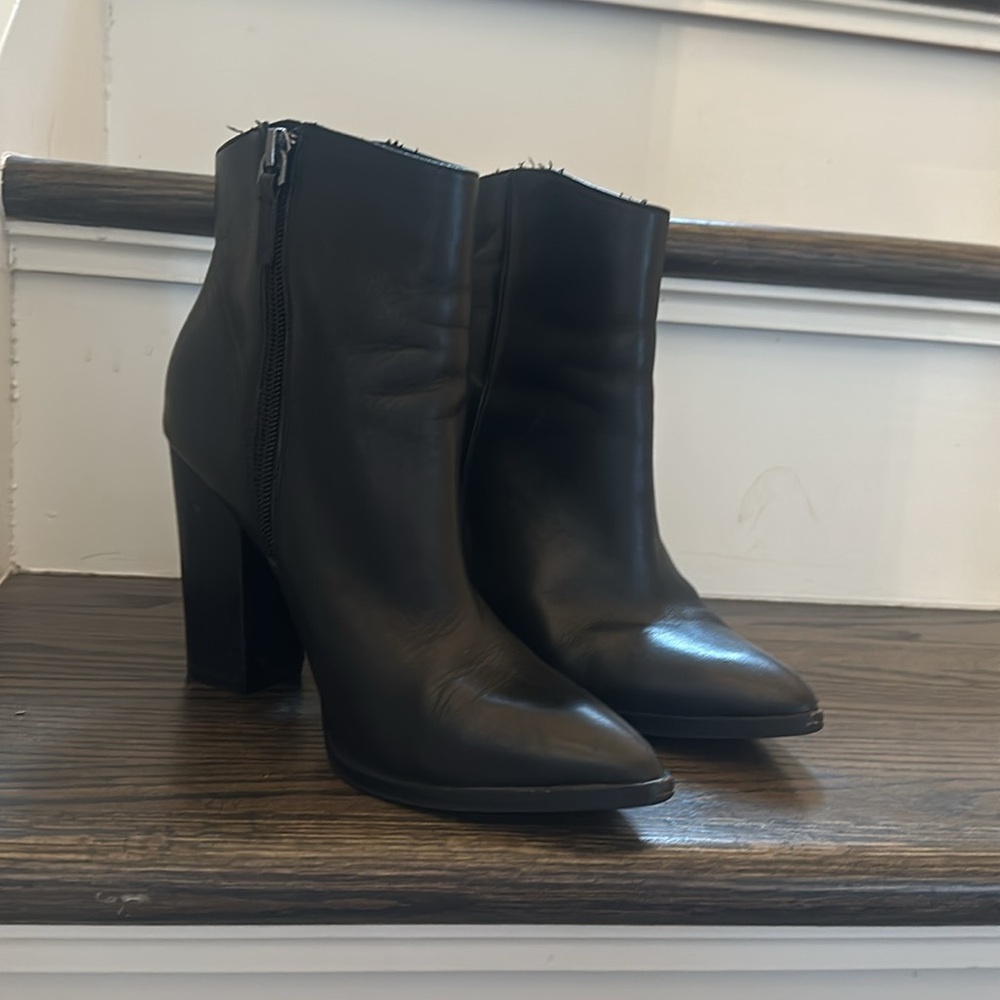 Halogen Black Leather Heeled Booties Size 7